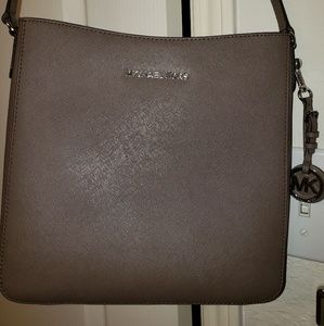 Michael Kors Jet Set large messenger.